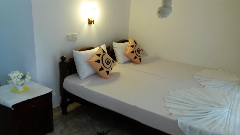 Welcome Family Guest House. Бентота Екстер'єр фото