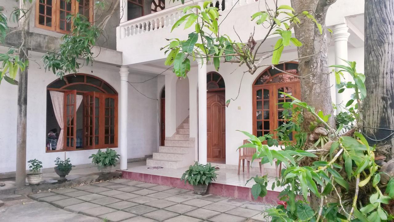 Welcome Family Guest House. Бентота Екстер'єр фото